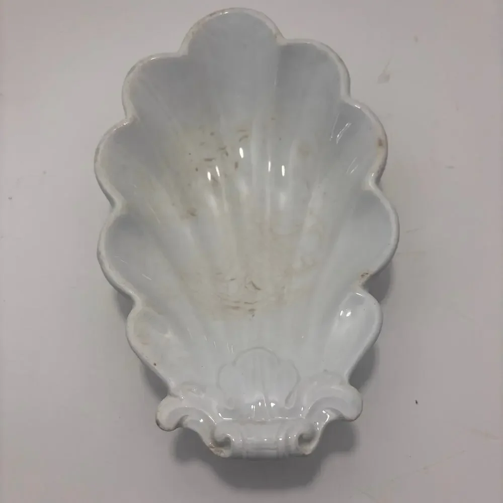 Antique Anthony Shaw White Ironstone Shell-Shaped Dish Burslem, England 1860-70s